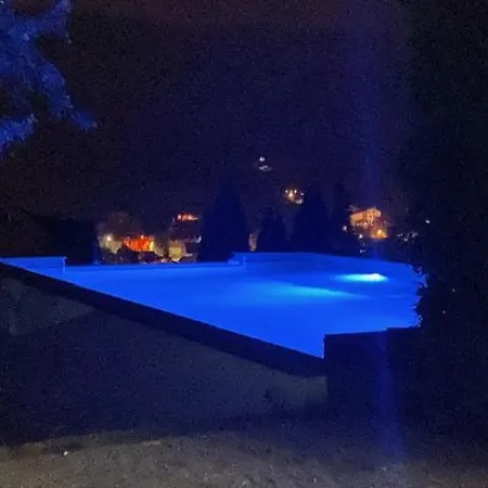 Villa Swierkowa 19 *