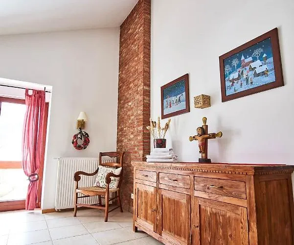 Villa Swierkowa 19 *